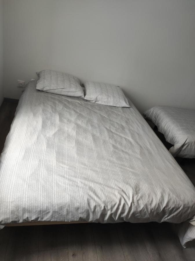 16 Rue Des Deportes Bed & Breakfast *
